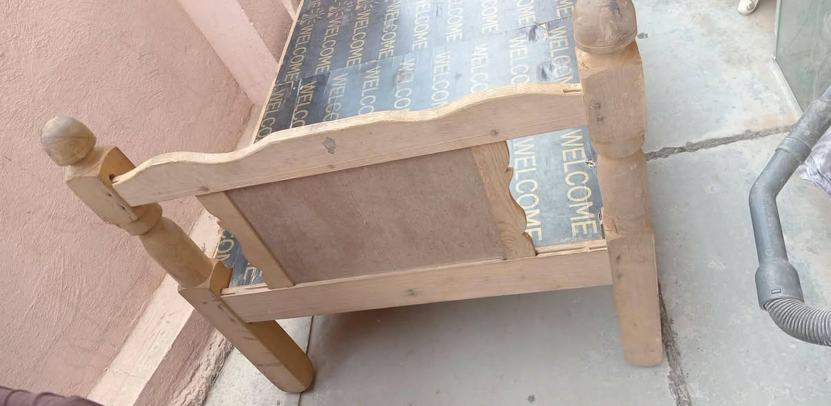 للبيع 20 وبيها مجال مابيها اي كسر مكان الري


**إذا كنت صاحب هذا الإعلان وتريد حذفه لأي سبب، رجاءا أرسل رسالة إلى الدعم الفني**