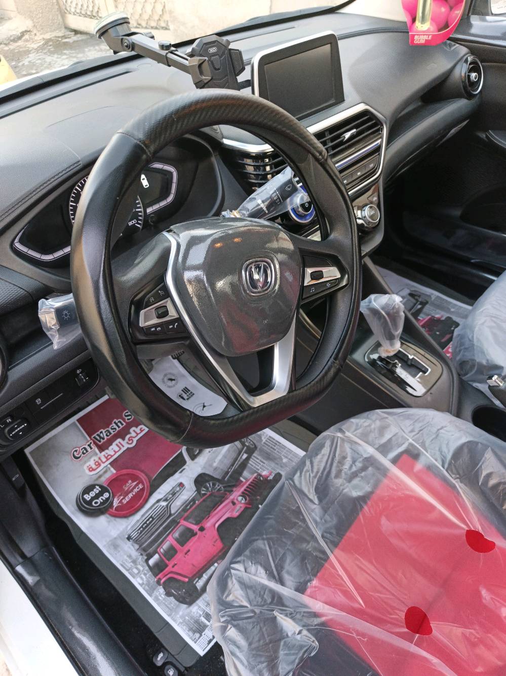 
ما هو الموديل والسنة بالتحديد لهذه السيارة؟: 
شانجان السفن 2024
كم المسافة التي قطعتها السيارة (عدد الكيلومترات)؟: 
88000
ما هي الحالة العامة للسيارة (هل فيها أي خدوش أو ضرر)؟: 
فيها ضرر بسيط جدا بل دوسة 
ما هو موقع البائع بالتحديد في العراق؟: 
بغداد الكرخ البياع مواصلات الشرطة الرابعة
هل يوجد مجال للتفاوض على السعر؟: 
نعم 