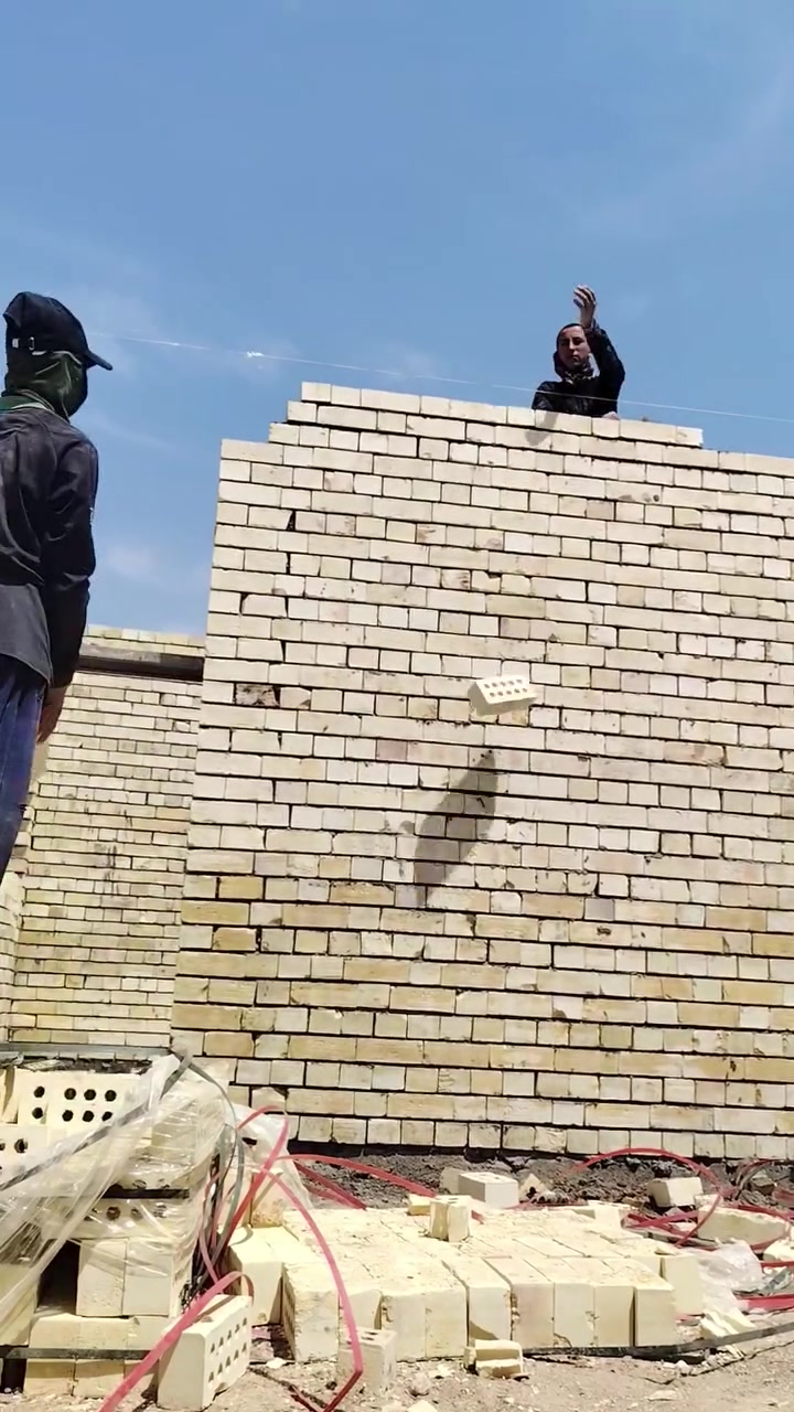 سلام عليكم كادر خلفات بناء اشتغل قطعي عل دبل حالين متفرغ بشرط تسليم مهندس متوفر واتساب ***********/***********
