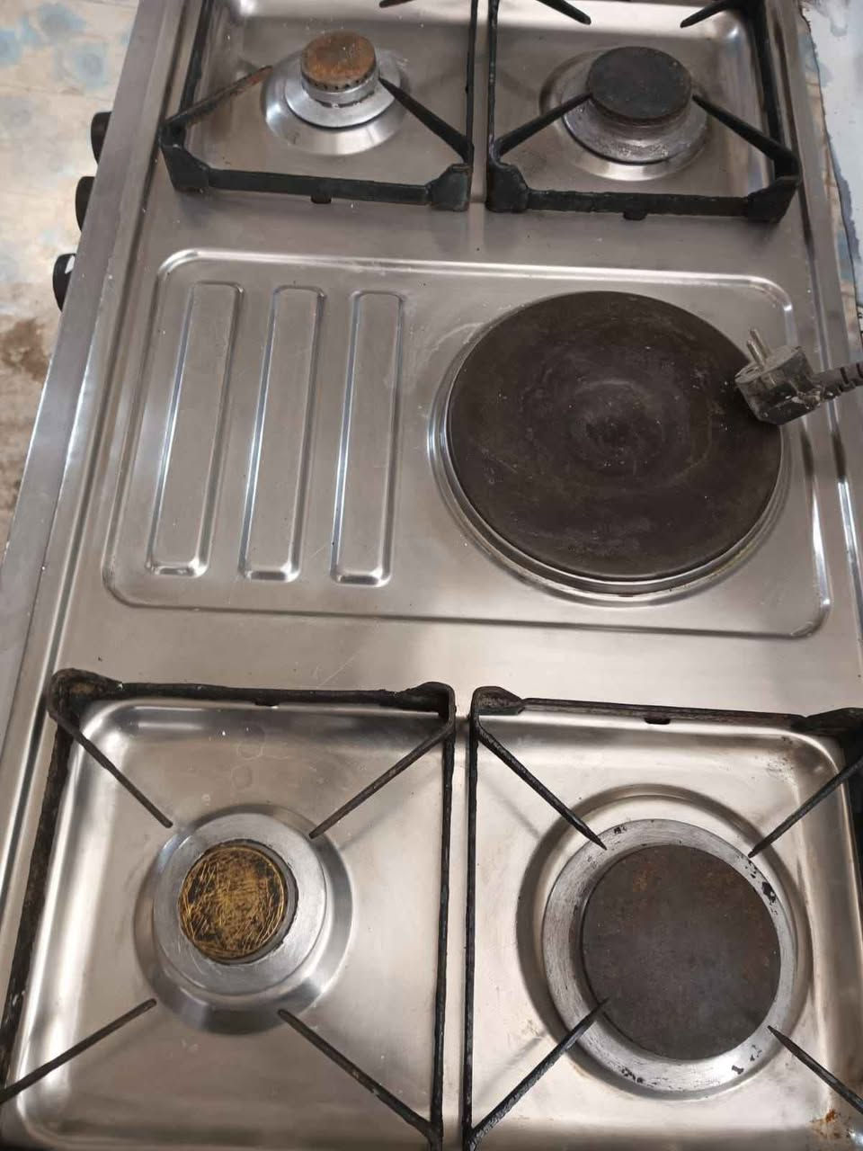 طباخ عشتار يشتغل عله الغاز وهيتر يشتغل عله الكهرباء اخو جديد ناره تخبل عيون وفرن وهيتر كله شغال ب١٥٠ وبي مجال وتنور ب٥٠ وبي مجال جديد مكاني بغداد الحسينيه بغداد, العراق


**إذا كنت صاحب هذا الإعلان وتريد حذفه لأي سبب، رجاءا أرسل رسالة إلى الدعم الفني**