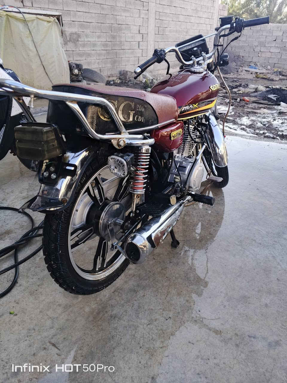 سلام عليكم دراجه سيفان موديل 24 كفاله عامه أوراق أصولي دراجه نضيفه محرك مامفتوح خير من الله لا تنقيص لا تبخير كهربائيات كلها شغاله سعر 600 وبيه مجال بسيط حك جيه انتصال على رقم ***********
