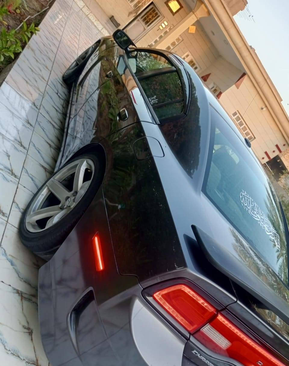 السلام عليكم
جارجر ٢٠١٤ 
لون فيلي 
مكينه ٨ سلندر ٥٧٠٠
رقم بغداد الجديد تحويل ثاني يوم 
مكان بغداد
السونار مرفق وي المنشور 
السعر ١٤٠ بيها مجال قليل 
مكلف بالنشر هذا رقم راعيها 
***********
