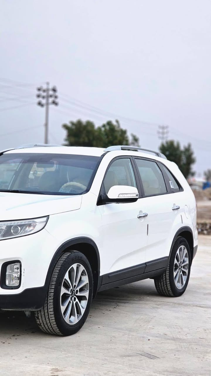 السلام عليكم.  للبيع.     سورنتو. 2014.
رقم واسط.   . مشروع وطني.  تحويل مباشر 

خليجي.    نص فول.     

محرك.  V4.     

جاهزه  وجديده.  بمعنى الكلمه. 

مكفوله من ضربه ما عده صبغ بل باب الخلفي .  السونار داخل المنشور شرط الفحص.  

السعر.  170 . $ وبيه مجال للطيبين 

مكاني.  ناصرية.

رقم الهاتف. ***********
