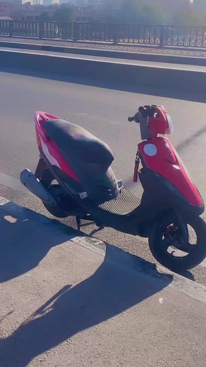 سلام عليكم دراجة ماكس عدلة 120 تخبل الدراجة مابيهة اي نقص كاملة نكرة كهربائات شغالة بيهة كتف اربع اشاير الدراجة بلادية ختم واحد قبل 7 اشهر تقريبا نازلة رمبة وطلعت من نفسي حبيت اغير اذا عندك مراوس نزل مكان بغداد الحرية رقمي وتساب*********** سعر 800 وبيهة مجال رقمي الثاني***********
