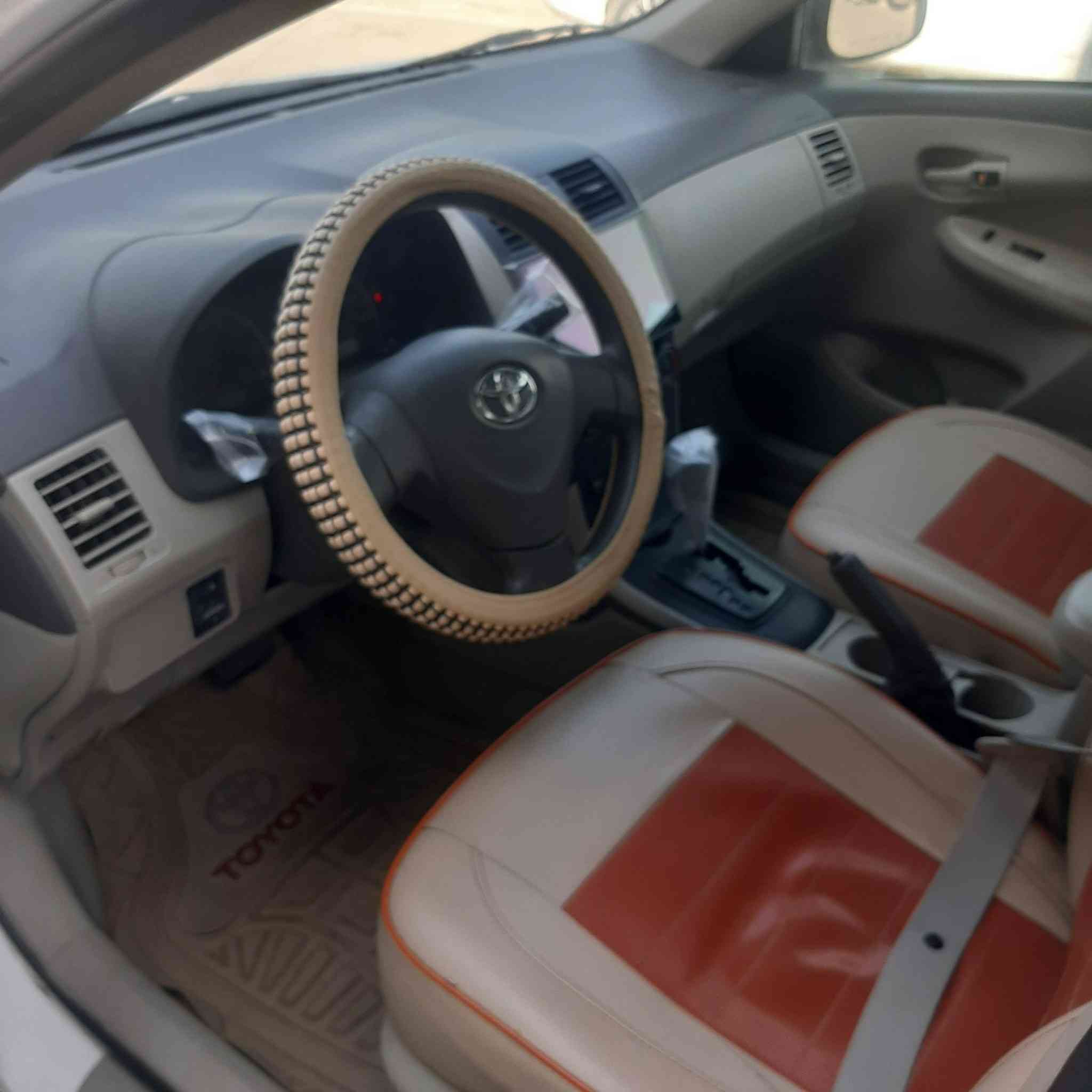 كورلا موديل 2009 بغداد رقم انكليزي مصبوغه حزام بسبب طخطخات خارجيه  بدون تبديل و شرط بدون دواخل كلها ليبل واحد محرك والكير والتبريد كفاله عامه غرفتها جديده على وضع الشركه ماشيه 120  الف حقيقي السعر شده مكانها بغداد حي القاهره للأتصال ***********
