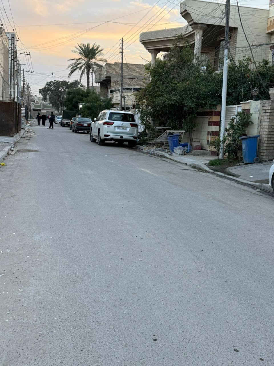 السلام عليكم للبيع للبيع يوجد لدينا قطعه ارض في منطقه حي الجهاد خلف مطعم ريلاكس 50 متر الواجهه 4.50 النزال 11 .50 هاتف ***********
