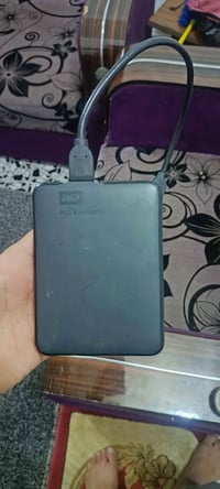 سلام وعليكم للبيع هارد بلي 4 فقط ذ1000 كيكا بيه العاب بالصور وبعد بيه ...