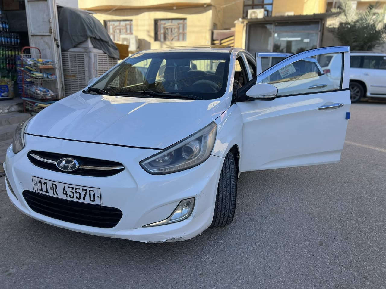 السلام عليكم
اكسنت 2015فول مواصفات محرك 1600 
ضربتهه موضحه بلصوره والباقي كفاله سياره كير ومحرك كفاله حداديه ‎%‎90مشروع وطني مكاني النجف الاشرف حي العسكري 
السعر 105وبيهه مجال بسيط
***********
