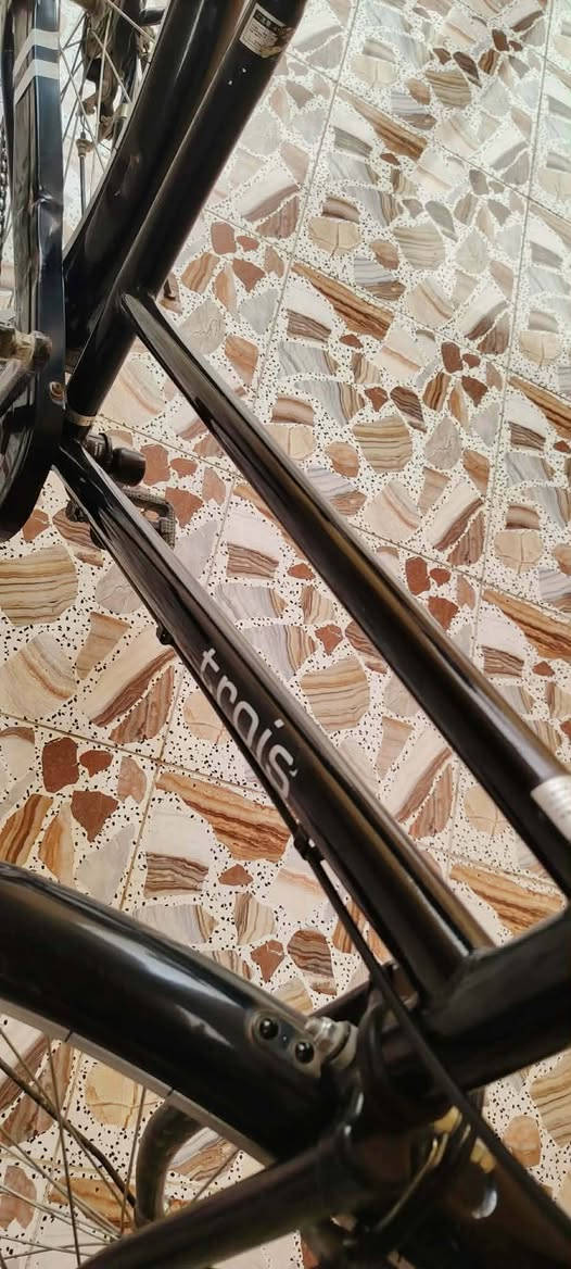 سلام عليكم بايسكل للبيع او مراوس  حجم ٢٧ياباني نضيف بريكات شغاله دينمو شغال مكاني القائم حصيبه سعر ٥٠ وبي مجال


**إذا كنت صاحب هذا الإعلان وتريد حذفه لأي سبب، رجاءا أرسل رسالة إلى الدعم الفني**