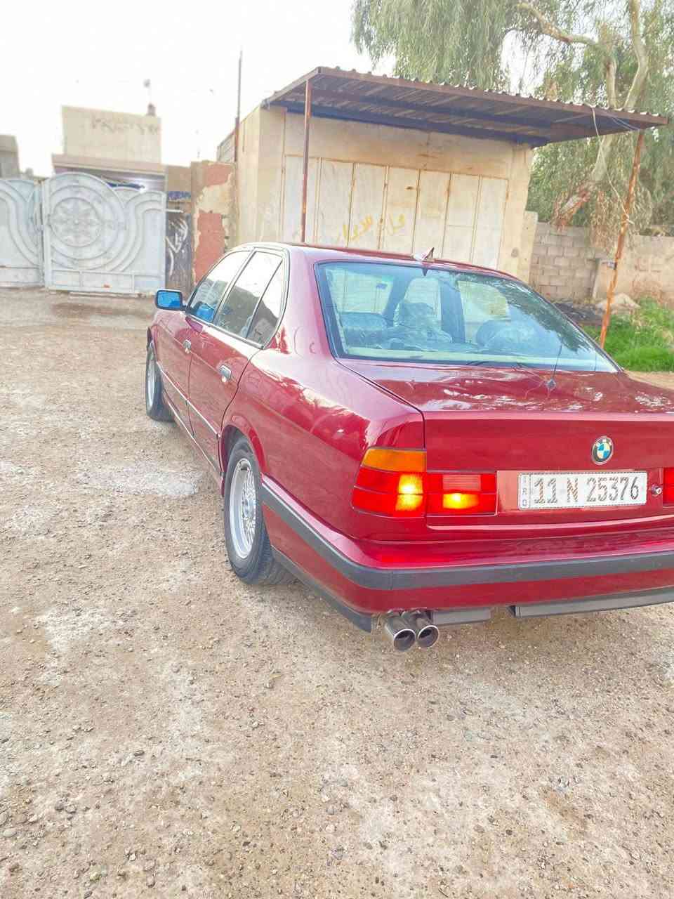 سلام عليكم سياره بي ام موديل 1992 بسمي رقم بغداد نكليزي مكفوله كير مكينه صدر امامي خلفي جديد تبريد شغال كهربايات كلهه شغاله داخل جديد جلد كشنات كهرباء رقم ***********
