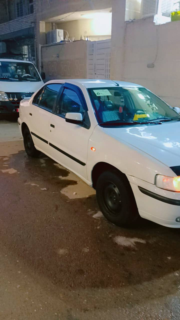 سلام عليكم سمند 11كفاله من الصبغ والضربه كير محرك تخم تاير حداديه خير من الله تبريد شغال دوشمه عامه بغداد السعر 40 وبيها مجال حك الجيه ***********
