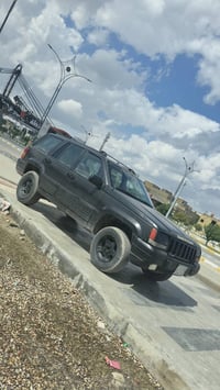 جراند شيروكي • ١٩٩٤ • رقم نجف