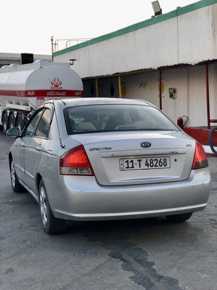 سبكترا 2009 جادث امريكا جاملغ خلفي بدون اي دواخل وبيها صبغ حزام أثر جراد مكفوله من الكلبه والجفيه فقط جماليه الصبغ كير محرك بالكارتون تخم تاير وحداديه خير من الله رقم بغداد سنويه وهزه ما ساقطه سعرها ٨٥ وبيها مجال مكان السياره كربلاء ***********
