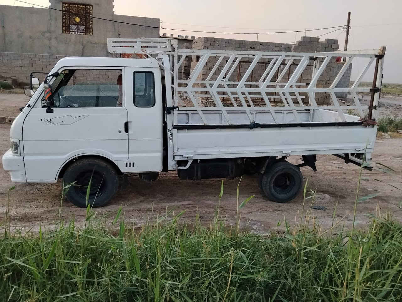 السلام عليكم للبيع كيه موديل 96  بدون محجر السعر 57 وبيه مجال قليل المكان الكوت ***********
