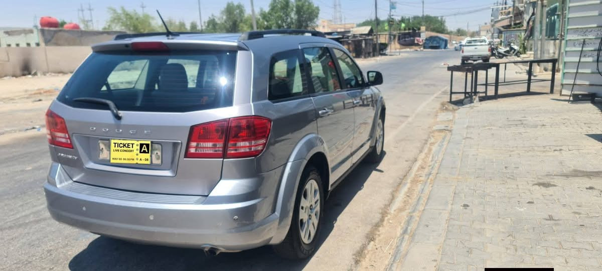 جورني 2015
ثلاث قطع تبريد 

رقم نجف

كير ومحرك 4وحداديه مكفولات

السعر 125$ 

***********
