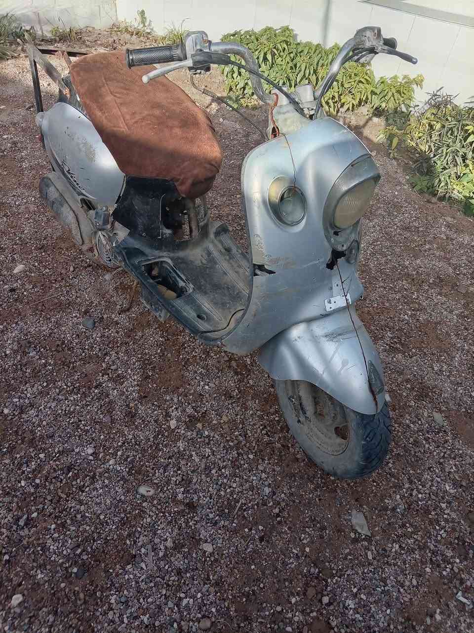 دراجه تحتاج كابريته السعر ٥٠ وبيهه مجال المدينه ابو غريب ***********
