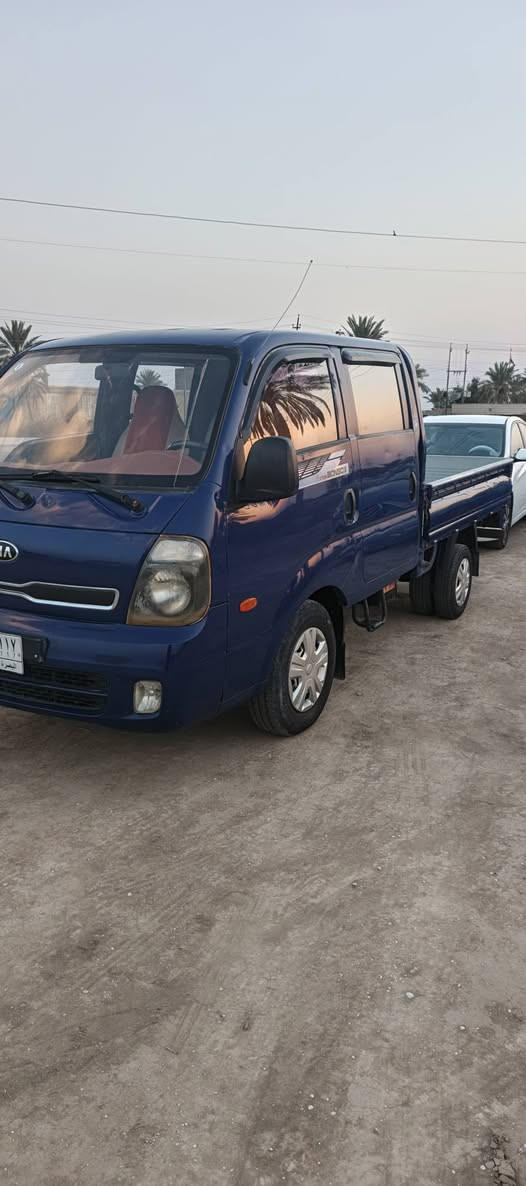 السلام عليكم دبل قماره 17مكفوله كفاله عامه كير ومكينه واكسن حداديه جديده تخم تاير جديد تبريد شغال السياره جاهزه من كلشي تحويل مباشر السعر 115 وبيها مجال للشراي رقم ***********
