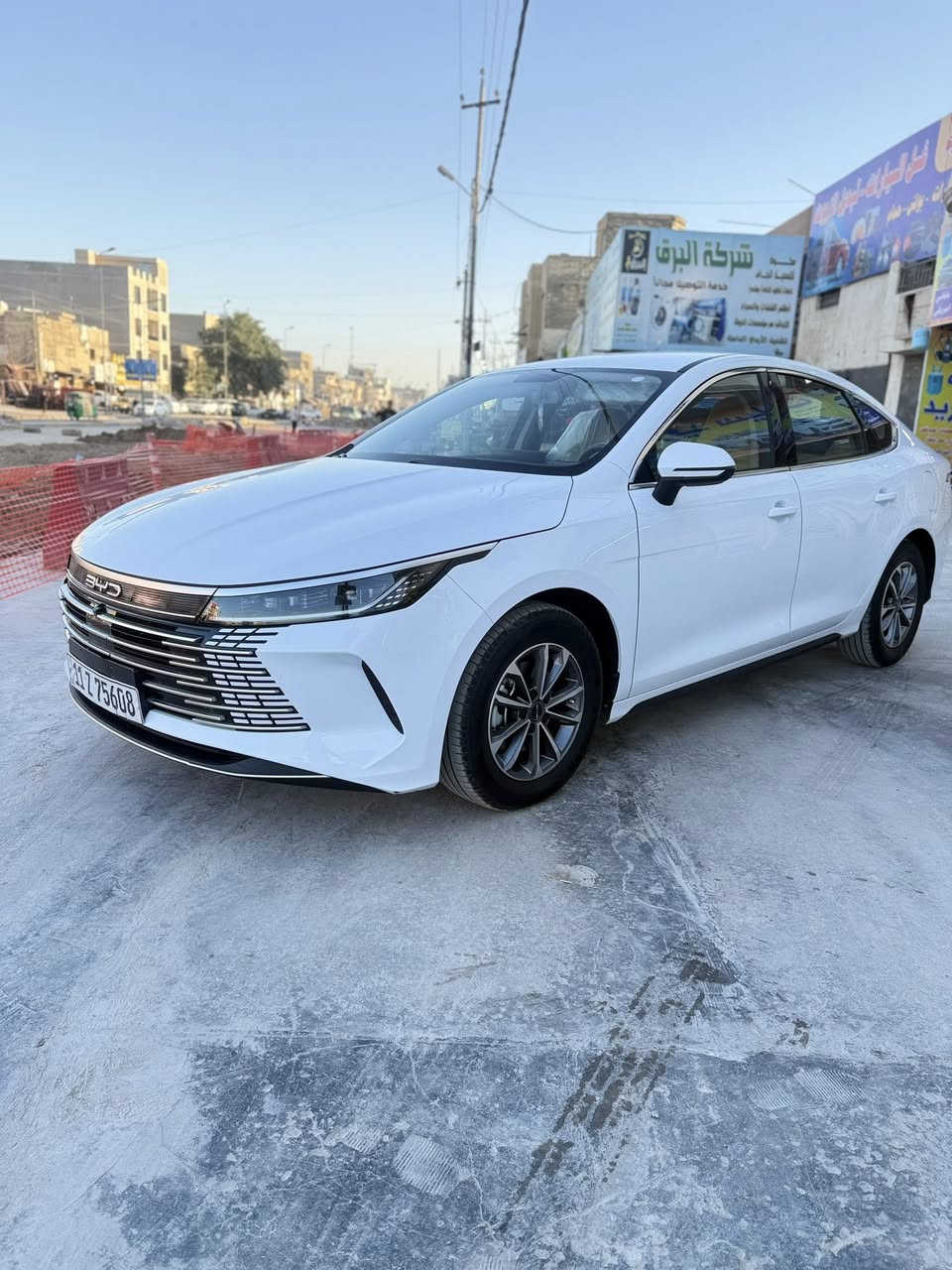 السلام عليكم بي واي دي دستروير
موديل 2025 مكفولة كفالة عامة ماشية 4000 بعده زيرو 

رقم بغداد فووول عدة الفتحة السيارة زيرو ميحتاج 

اكول جديدة اتعمل بنضام الكارت والبصمة كير موس 

تحكم السيارة بل كامل من خلال الشاشة تبريد قطعتين 

نضام كهرباء وهايبر وبانزين السعر  17 مليون و750 قفل 

مكاني بغداد الدورة هـ***********
