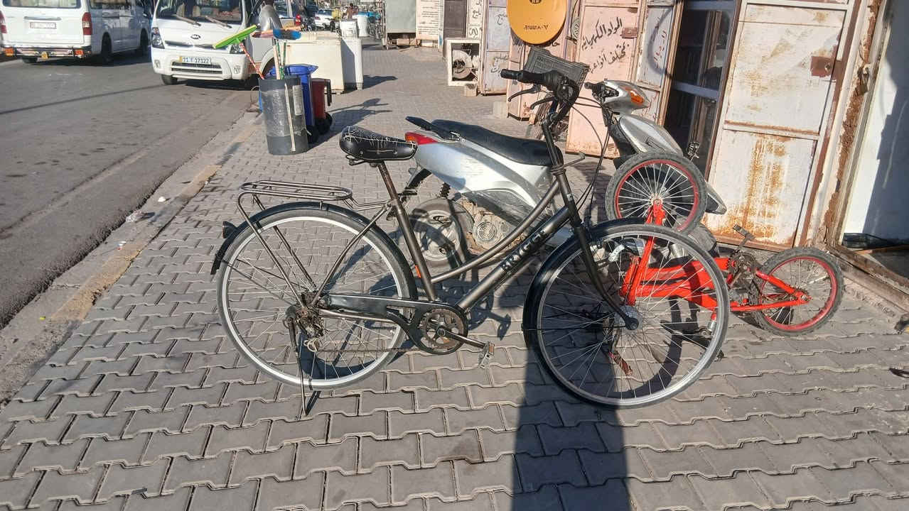 بايسكل موزة حجم 27 نضيف حيل جاهز من كلشي ياباني الاصلي ابو العكرب سعر 95 الف الي مايشتري لا تكسر بي للستفسار 
***********
***********
