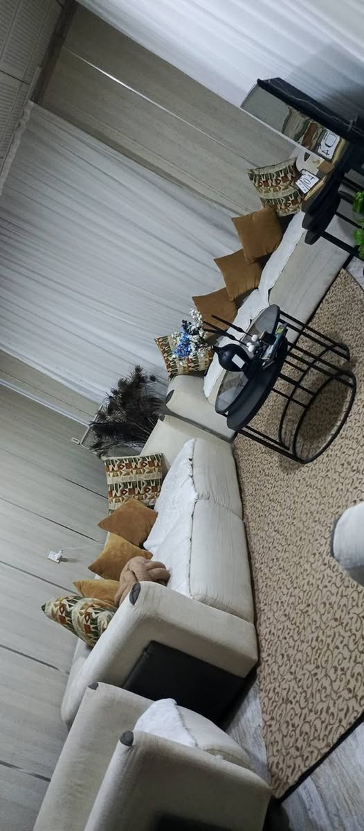 للبيع
تخم 
طبلات 5 قطع 
نضافه فول  100/100 لمكان بكرجو قديم اي استفسار خاص


**إذا كنت صاحب هذا الإعلان وتريد حذفه لأي سبب، رجاءا أرسل رسالة إلى الدعم الفني**