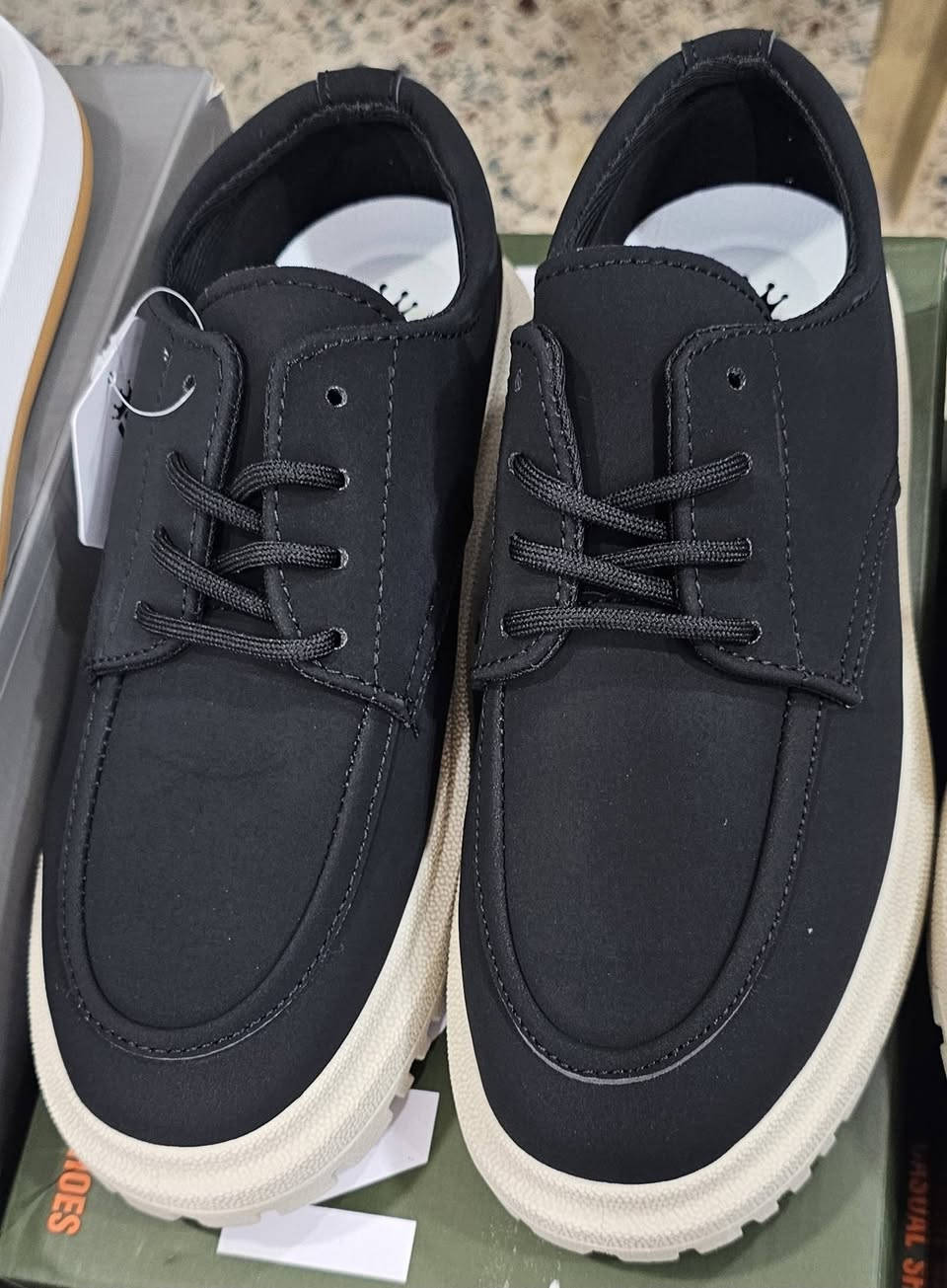 تم وصول وجبة احذية موديلات فووول 🤩🤩
درجة أولى وباسعار مناسبة💵💵💶💶
العنوان بغديدا قرةقوش خلف كراج السيارات 
نوار للألبسة الرجالية والرياضية 
#لايك_ومتابعة_للصفحة ليصلكم كل جديد


**إذا كنت صاحب هذا الإعلان وتريد حذفه لأي سبب، رجاءا أرسل رسالة إلى الدعم الفني**