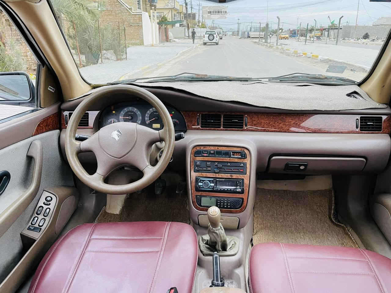 السلام عليكم سمند موديل 2011 سيارة جاهزة من كلشي كير محرك جديد رقم بغداد نكليزي كهربائيات كلهة شغالة دوشمة جديدة السعر40 وبيهة مجال الرقم *********** مكاني بغداد
