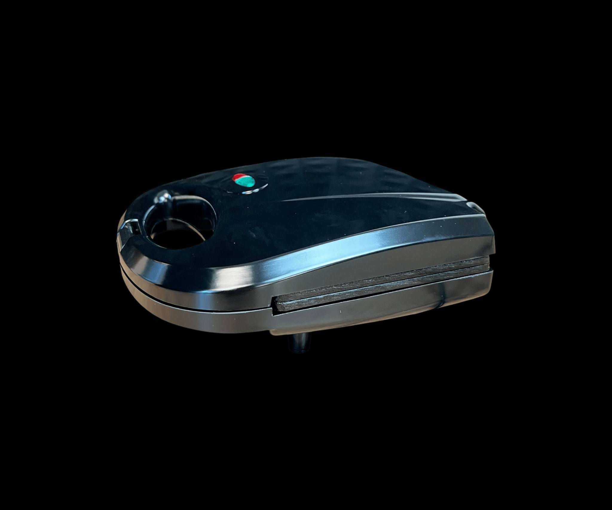 كابسة وافل كهربائية مزدوجة 800 واط بطبقة مانعة للالتصاق

الاستخدامات

تحضير الوافل الطازج في المنزل بسهولة وسرعة.

مناسبة لتحضير السندويشات المحمصة والبانيني.

يمكن استخدامها لتحضير الدونات أو المعجنات الخفيفة.

مثالية للفطور اليومي أو الوجبات السريعة.

مناسبة للاستخدام المنزلي والمطابخ الصغيرة.

المميزات

قدرة كهربائية: 800 واط لتسخين سريع ونتائج متساوية.

ألواح مزدوجة بطبقة مانعة للالتصاق لسهولة التنظيف ومنع احتراق العجين.

تسخين من الجهتين لضمان توزيع حرارة متساوٍ.

مؤشر ضوئي مزدوج (أحمرأخضر) لبيان التشغيل وجاهزية الحرارة.

نظام تحكم حراري أوتوماتيكي (Thermostat Control).

تصميم صغير وعملي لا يشغل مساحة كبيرة.

أرجل مانعة للانزلاق لثبات أفضل أثناء الاستخدام.

يمكن تخزينها بشكل عمودي لتوفير المساحة.

طول السلك: 30 سم.

قابس كهربائي أوروبي ثنائي.

محتويات الصندوق

كابسة وافل كهربائية.

دليل استخدام.

الملاحظات

قياس الكارتون:

الطول: 25 سم

العرض: 10 سم

الارتفاع: 23 سم

يُنصح بتسخين الجهاز مسبقًا لمدة 3–5 دقائق قبل الاستخدام.

يُمنع غمر الجهاز بالماء، ويتم تنظيفه بقطعة قماش رطبة بعد أن يبرد.

السعر 35 الف دينار عراقي


**إذا كنت صاحب هذا الإعلان وتريد حذفه لأي سبب، رجاءا أرسل رسالة إلى الدعم الفني**