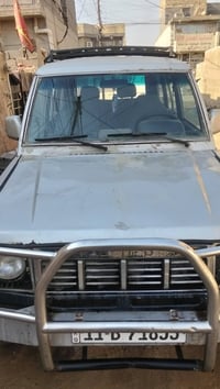 سلام  عليكم كالوبر للبيع موديل 1993  بغداد رقم انكليزي  جديد مكينه وكي...