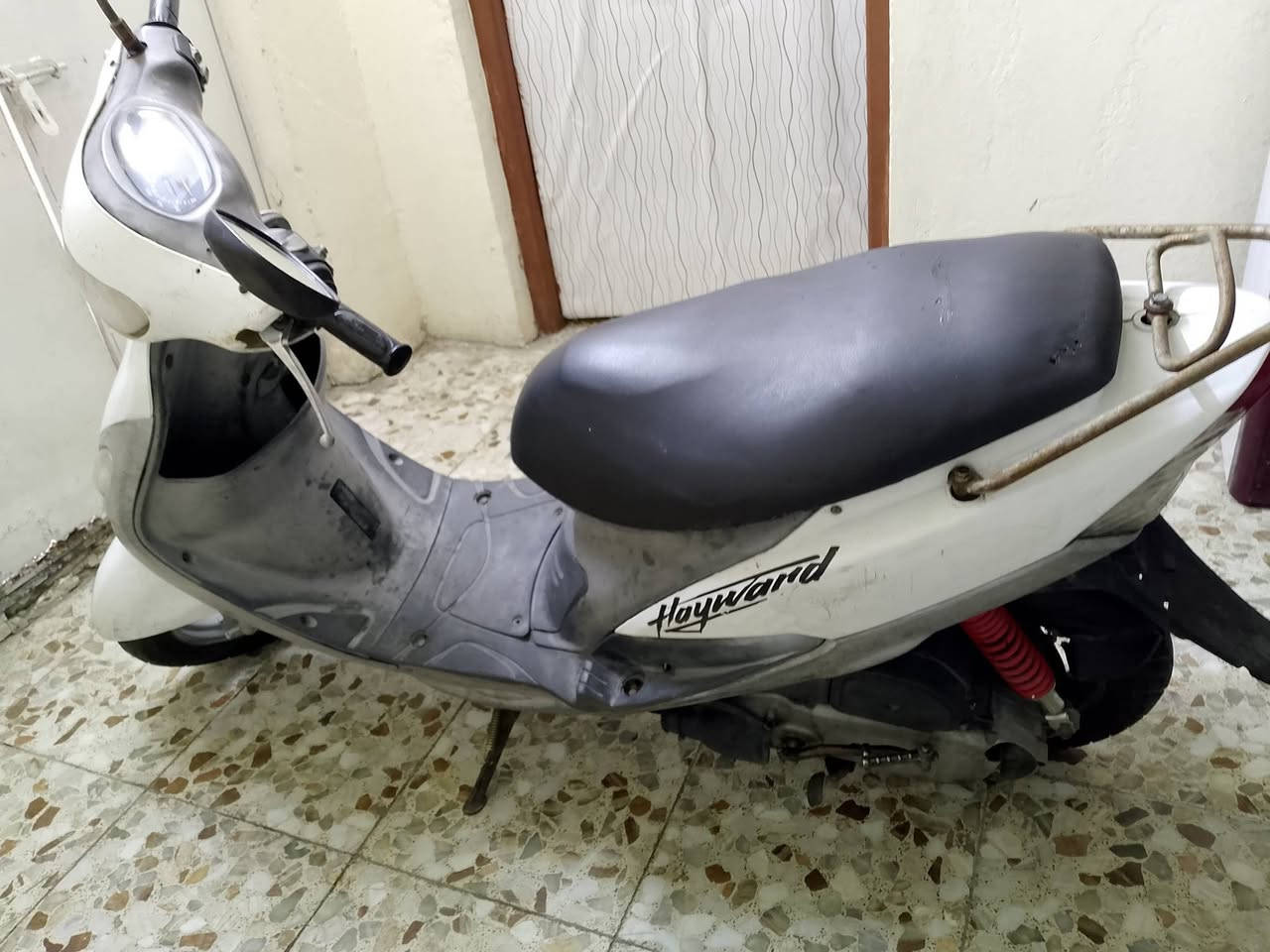 سلام عليكم دراجه ماكس للبيع مكينه 55متلزم بدون تبخير فقط صوت خفيف ماعرف كلج زنجبيل فيلس كلمن يحجي شخل شغاله بكل وقت بغداد مدينه الصدر سعر 250الف ***********
