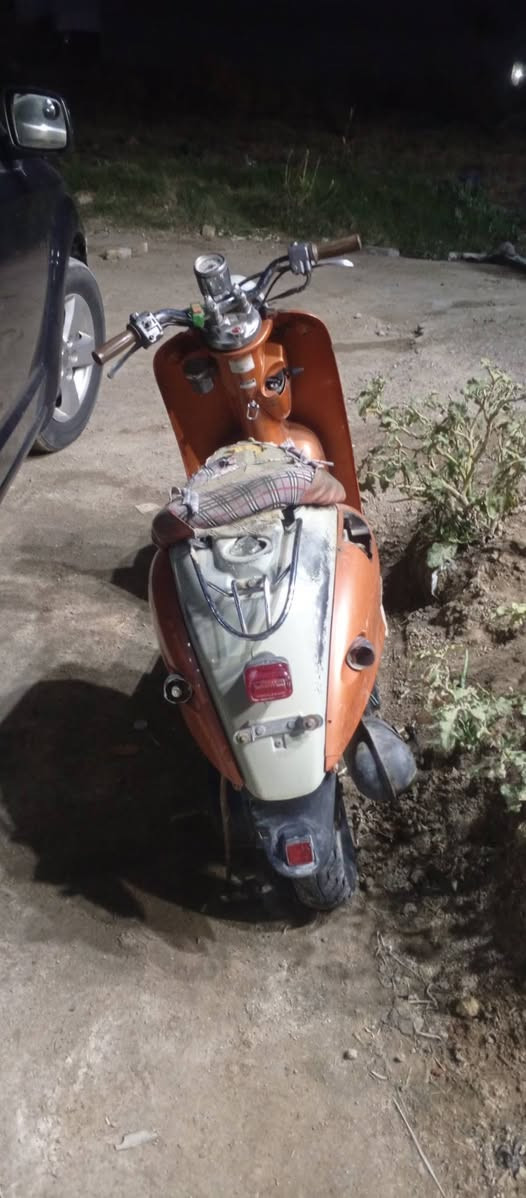 مصريه البيع شغله عوزه بلك وتنضيف سلنرد ابيع كوم حديد شراي يراسلني لا تكلي شبيه مابيه تجي تاخذه بستوته
***********
