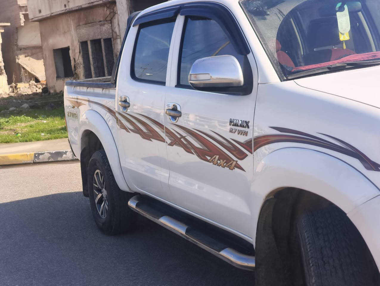 سلام عليكم بيكم هايلوكس موديل 2012 فورويل رقم دهوك كير عادي بيه جاملخ مبدل مال شركة بدون دواخل صبغ قليل عل كد شبرين و بارد قليل شرط التحويل مكان السياره موصل جانب الأيمنن
السعر 180 بيه مجال شي قليل
الرقم ***********
