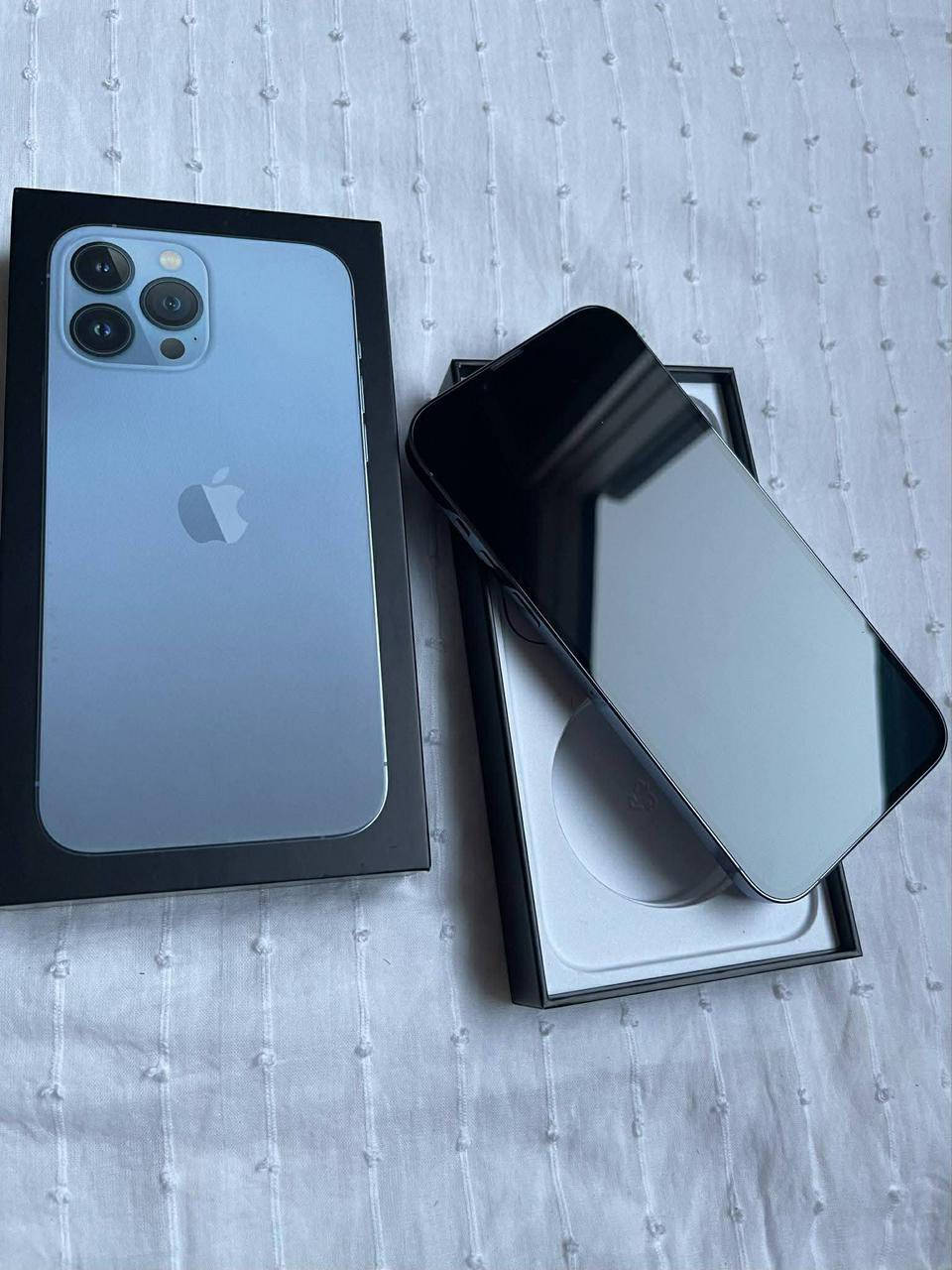 13 pro max 256G 
مساحه 256G 
بطاريه 89% 
معاه العلبه 
حالة ممتازه بدون اي خرابيش 
معفي ضريبه
السعر : 36


**إذا كنت صاحب هذا الإعلان وتريد حذفه لأي سبب، رجاءا أرسل رسالة إلى الدعم الفني**