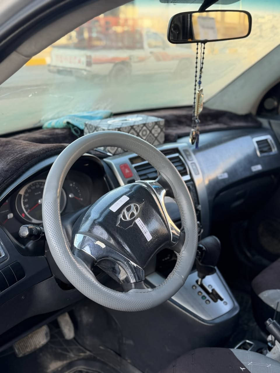 سلام عليكم توسان 2009  السعر 115 سياره من 2009 ع ايد شخص واحد مابيها لا صبغ لا تبديل لا حادث 
تبريد
صدر 
محرك 
كير 
كهربائيات 
كلها جاهزه وشرط 
سياره حلوه ومينصرف عليها شي 
المكان صلاح الدين بيجي 

‭٠٧٧١ ٧٠٣ ٦٢٩٢‬
