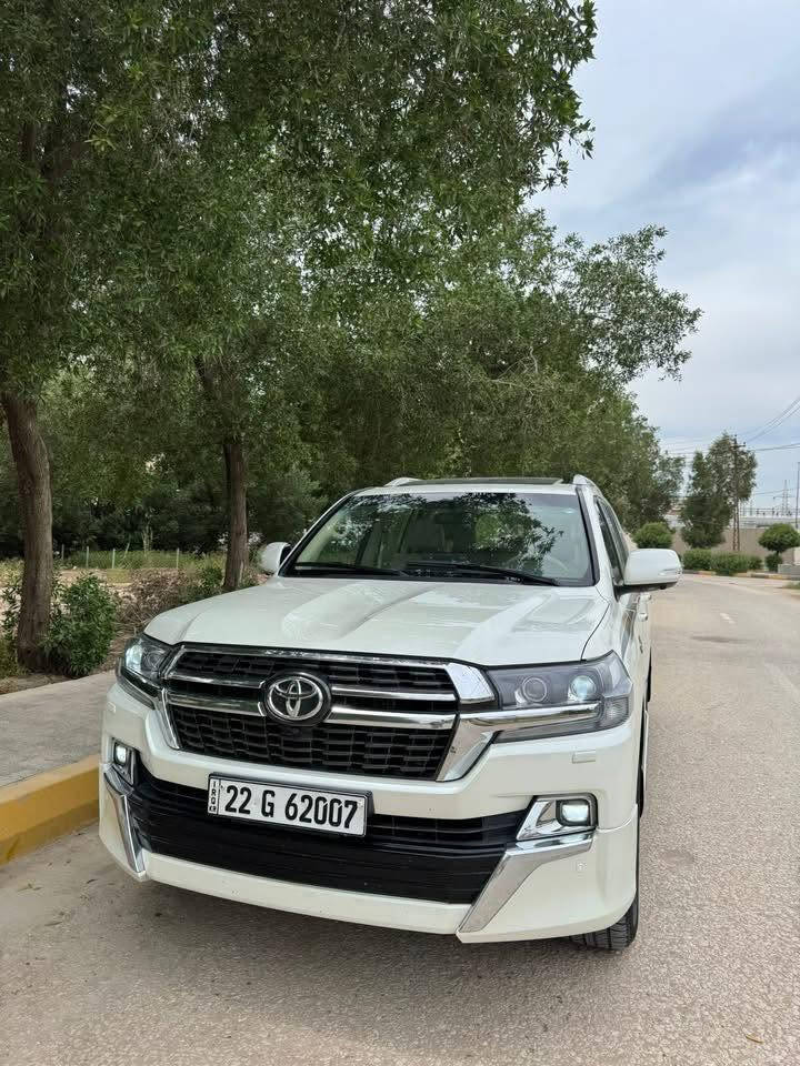 بسم الله الرحمن الرحيم

السلام عليكم السعر 350 ورقه بيع مستعجل ماشيه 80 فقط

   لاند كروز  2021 شرط كفاله عام كير مكينه بيها بس 3 قطعه صبغ بدون داخل اثر شخص جاملغ وباب وجنطه عكس السايق 

رقم اسمي تحويل مباشر بلشرط

     (((ملاحظه))) ٠ 

(اعتذر عن بيع الأقساط او المده والمراوس )

  (رجاءآ وكلشي موضحلك  )

رقم صاحب السياره

***********
