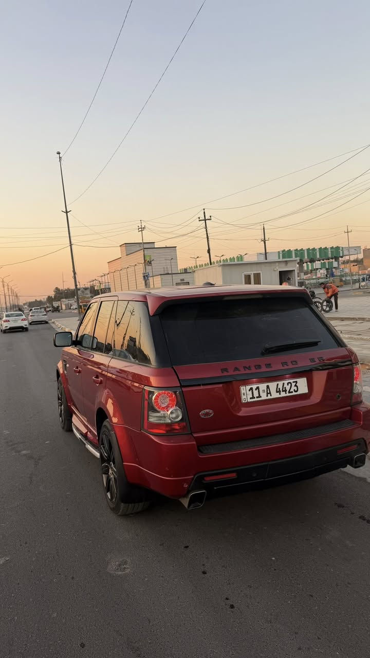 السلام عليكم
رانج روفر سبورت se
موديل 2010 لون احمر 
رقم مميز + رقم جديد+ هزه جديده
مكينة 8 سلندر
مقاعد نص جلد نص شاموه 
تحكم ستيرن شاشة بلوتوث
تحكم مقاعد بصمة
فتحة والمواصفات المعروفة
بيها قطعه وحدة كلير 
سياره ماشية143.000 كيلو
وارد خليجي 
سيارة ما ناقصها أي شي وخير من الله 
مكاني بلديات تقاطع الأمن العامة 
رقمي.***********
سعرها 150 وبيها مجال بسيط
