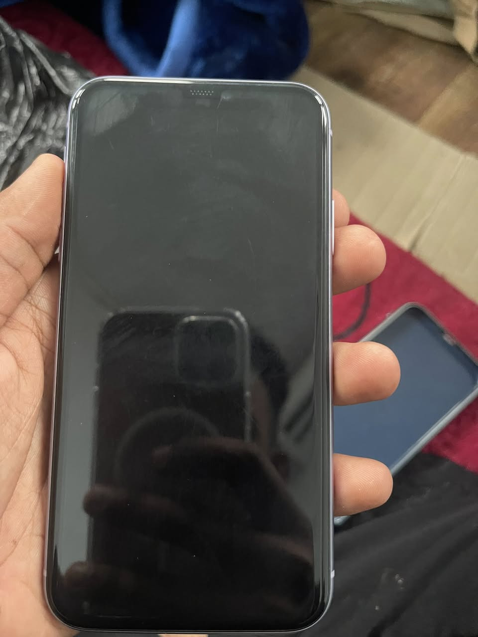 سلام عليكم إيفون11عادي ذكره 128دبل سيم كارت بطاريه 74جهاز كلش نضيف وعلى البلاد الكرتون ماله هم موجود السعر 250وبي مجال للشراي رقمي ***********
