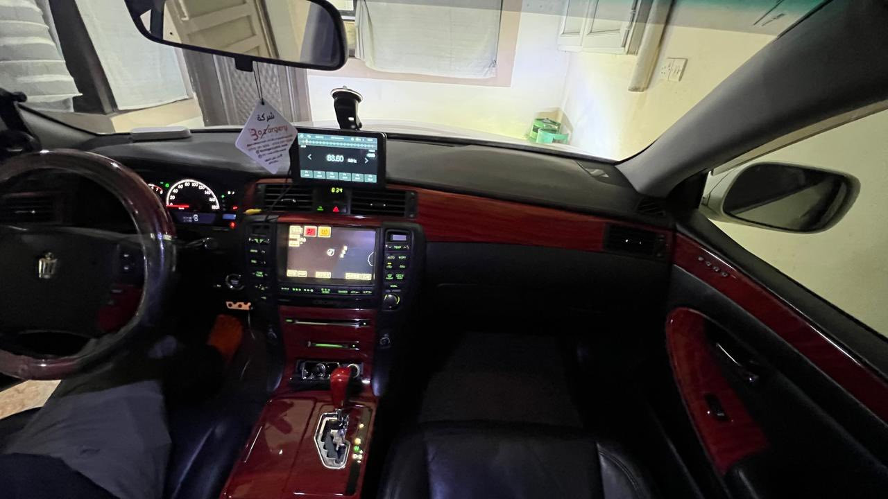 ادوات ادوات کراون شاهینە بل پاکەت 182 ماشیة110الف تایرات جدید بدون صبغ داخل اسود جلد هیتر 4دگم  سلاجە فول فول  بدون فتح  سعر 105 ورقە بیەمجال مکان کلار ***********
