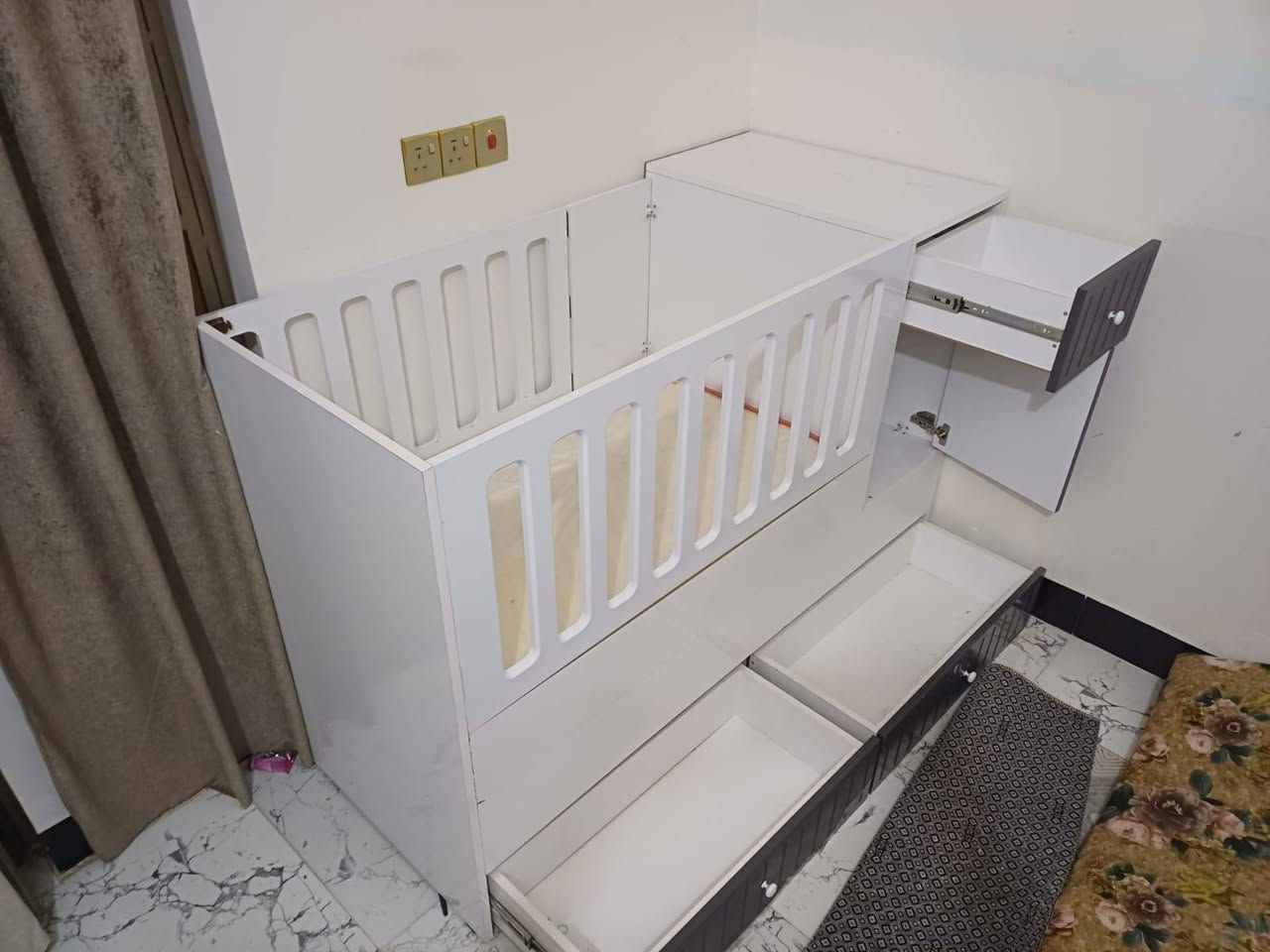 سلام عليكم رمضان كريم كاروك طفل مستخدم نظافه فول مع الدوشك ١١٠ وبي مجال ..اخواته ٢٥٠ موبايل ***********
