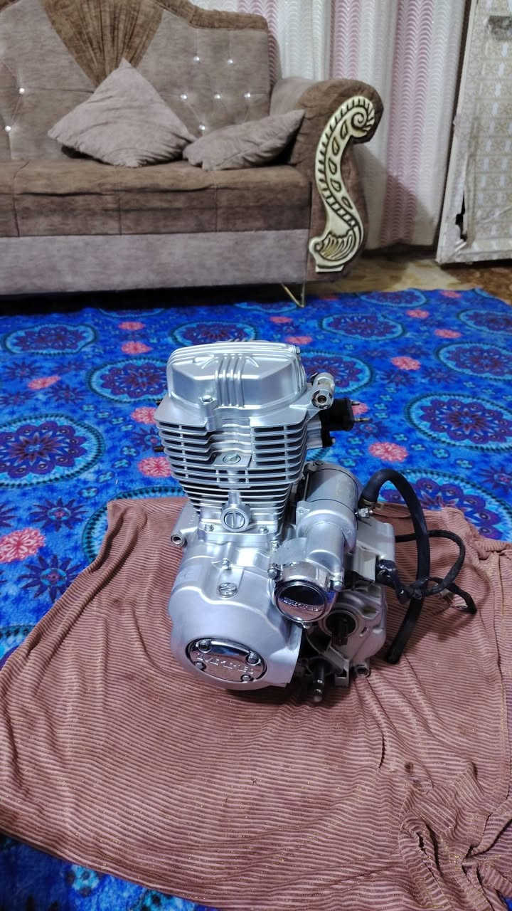 سلام عليكم مكينه جديده مال ستوته ام لحسبه الصليه ليريده يرسلني لو يخبر عليه ***********
