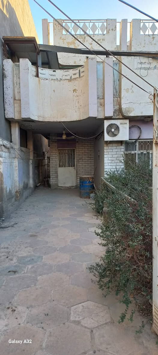 السلام عليكم عقار للبيع
الموقع / حله/ حي الإمام قرب مجسر الثورة

سعر المتر 1650 مليون وستمائة وخمسون وقابل للتفاوض 

للاستفار الاتصال على الرقم 

***********
