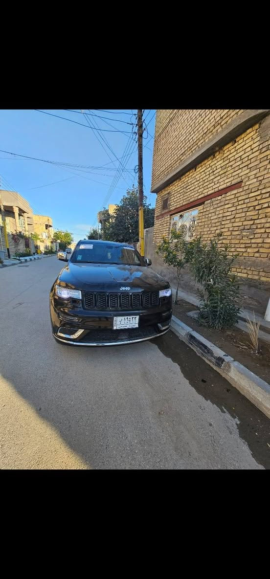 السلام عليكم 
جيب لمتد 2019 رقم بصرة مداور مكانها ذي قار ناصرية 
فول مواصفات 
السونار موجود بالصور 
كير ومكينة مكفول وحدادية جديدة السيارة ماناقصها شي 
السعر 203$ وبيها مجال 

للاستفسار واتساب ***********
