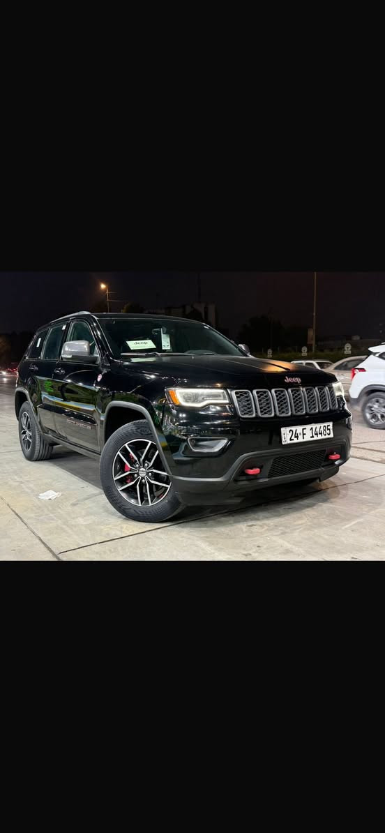 السلام عليكم للبيع جيب 2017 تريل هوك اعلى فئه بلمواصفات ماشيه 83 سياره كلين بدون صبغ بدون تبديل رقم سنويه كله جديد  مكاني بغداد السعر 225 وبيه مجال بسيط 
***********
