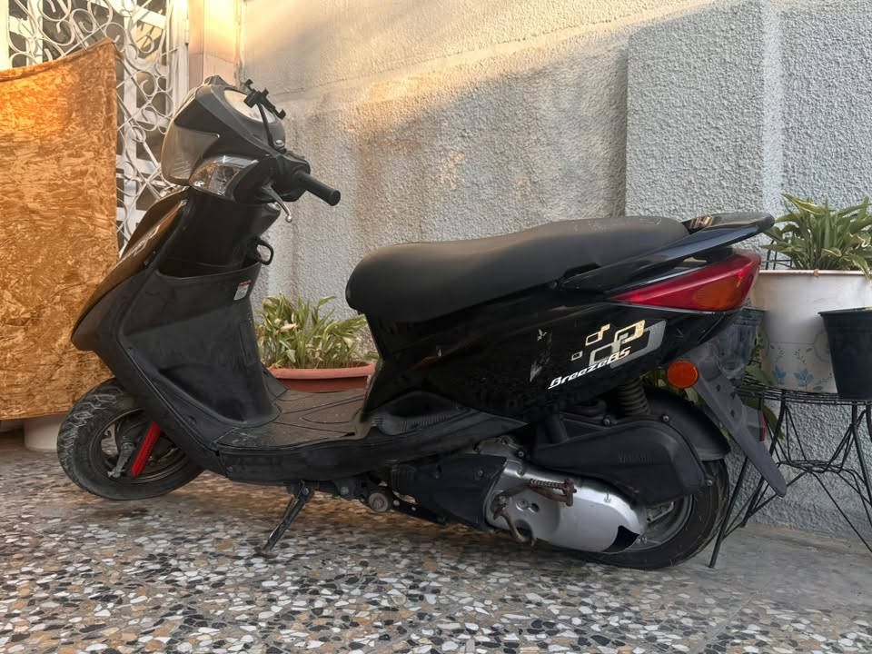 سلام عليكم بريز بغبغاء ع ايدي من الرمبه قبل سنه ليبل واحد كلشي بيها بلادي تاركها صار سبوعين او اكثر بس اشغل بيها واطفي خاف يكعد الباتري 
امانه الله ورسوله سبب البيع اخذت سياره  السعر مليون وبيها مجال بسيط مكاني الغزاليه ***********
