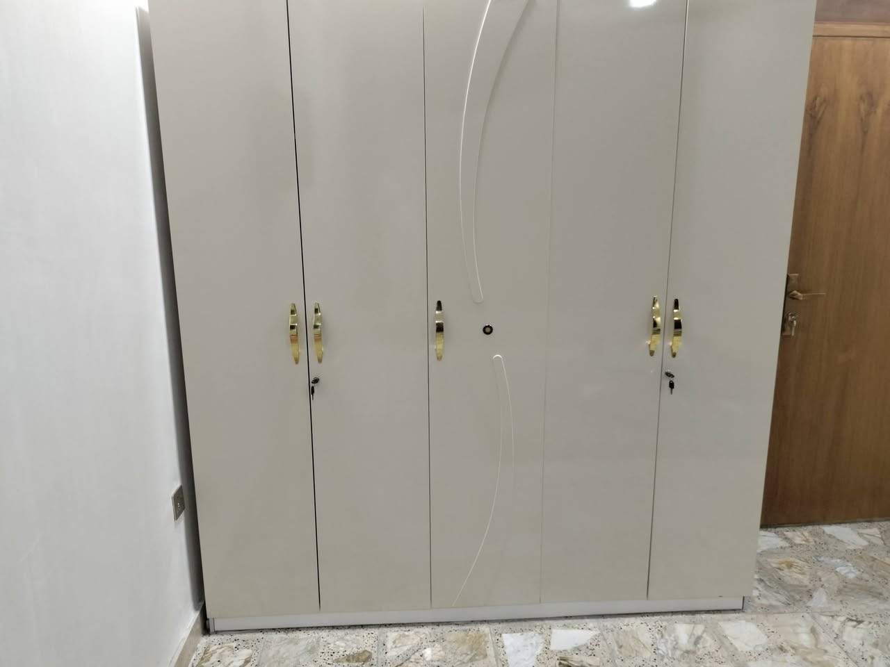 كنتور نظيف جدا تركي خمس ابواب السعر 350 الف وبي مجال بسيط


**إذا كنت صاحب هذا الإعلان وتريد حذفه لأي سبب، رجاءا أرسل رسالة إلى الدعم الفني**