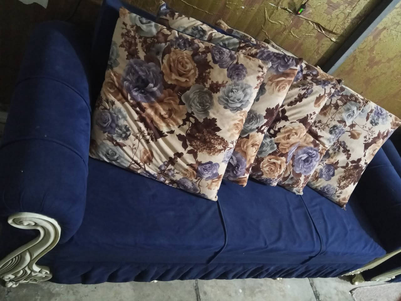 تخم قنفات عشر مقاعد مع مخدات مقاعد عشرة للبيع سعره 350قفل عنوانه حي الجهاد يم


**إذا كنت صاحب هذا الإعلان وتريد حذفه لأي سبب، رجاءا أرسل رسالة إلى الدعم الفني**