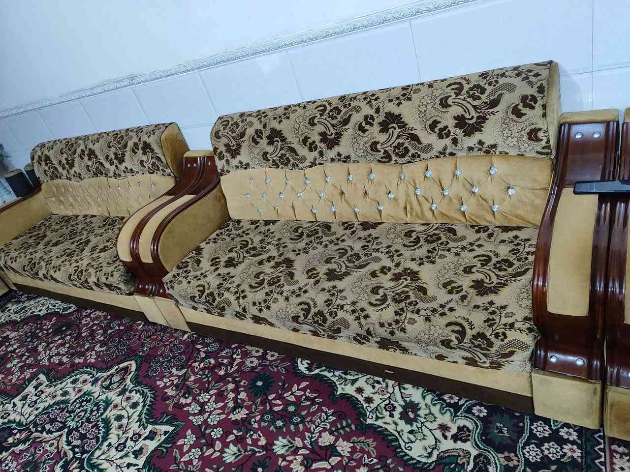 سلام عليكم تخم ونص للبيع سعر 350 بي مجال لاتصال على الرقم ***********
