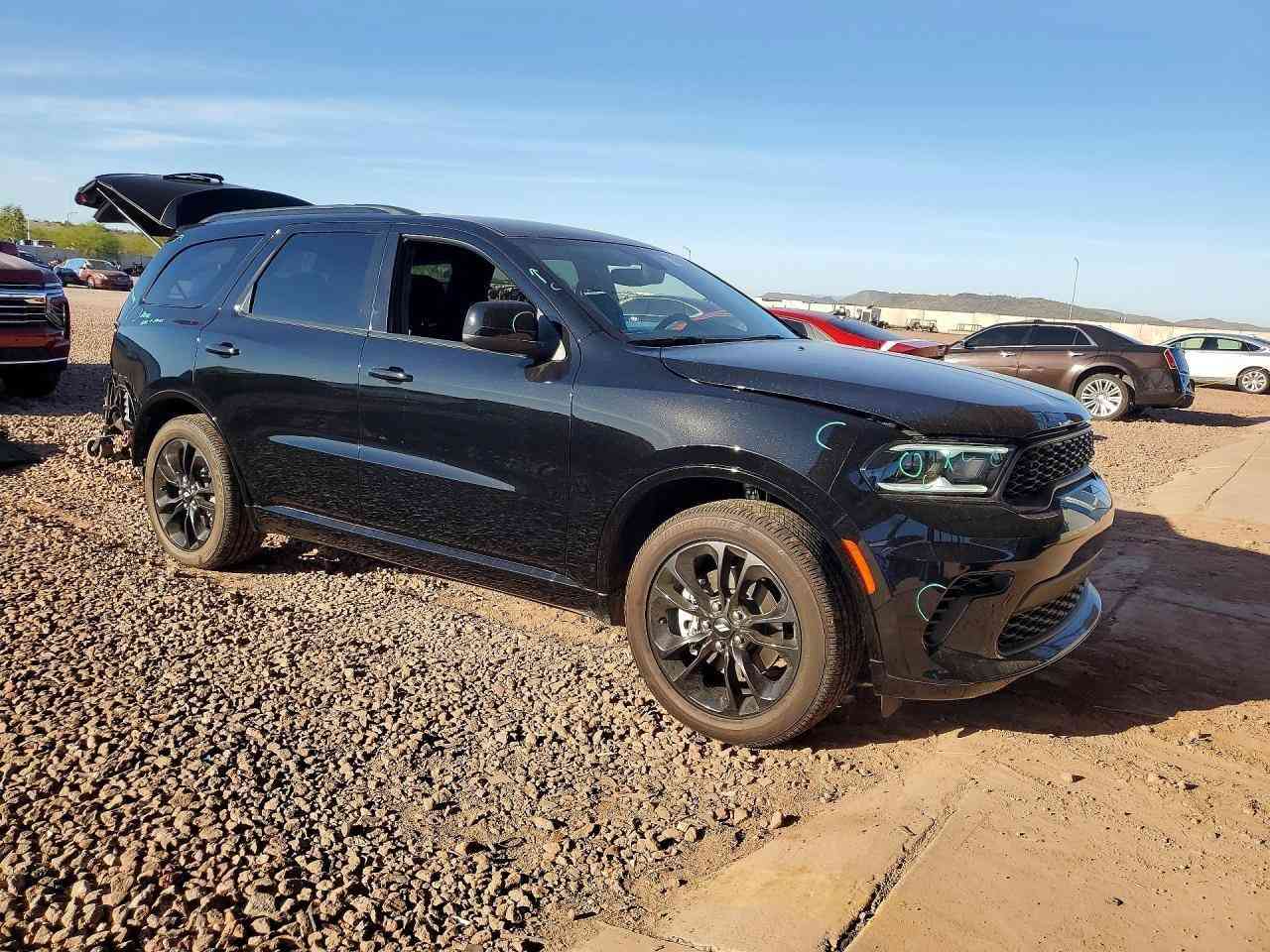 لاصحاب كتب الشهداء 
▪️نوع السيارة :  دوج دورنكو 
▪️الموديل : 2026
▪️تاريخ المزاد : الخميس  2026/3/12
▪️ عداد المسافة :  277  mi
▪️السعر : حسب المزاد 
▪️حجم المحرك:  3.6     6 سلندر  
▪️تاريخ الوصول : من 45 - 70 يوم 
▪️نوع الحادث:حسب الصور المرفقة والتقرير
▪️اوقات العمل في الشركة تبدأ من الساعة 10صباحاً 
        ولغاية ال12ليلاً  
▪️العنوان 🏦 بغداد البنوك شارع المشاتل بالقرب 
        من جسر البنوك 
▪️للاستفسار يرجى ارسال رسالة الى الصفحة 
▪️او الاتصال على الارقام التالية :
***********      مصطفى
***********     وسام
 #سيارات_أمريكية #الجميع #خاصة #الشحن
