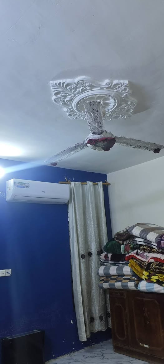 سلام عليكم بيت قاطين للبيع.خلف ابو حيدر الساعدي شوارع تبليط كامل خدمات.  لبيت بناء جديد طابق اول طابوق هوه وثاثه كامل
مستعجل عل بيعته سعر82 
***********
