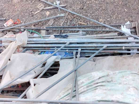 السلام عليكم  يوجد بيوت بلاسيتكيه نوع لبناني اصلي   يوجد ايضاً مال منظمه نظيف جدا  فقط حديد مع ابواب عدد 22قوس عنوان موصل قرية يارمجه ***********
0750 392 5401
