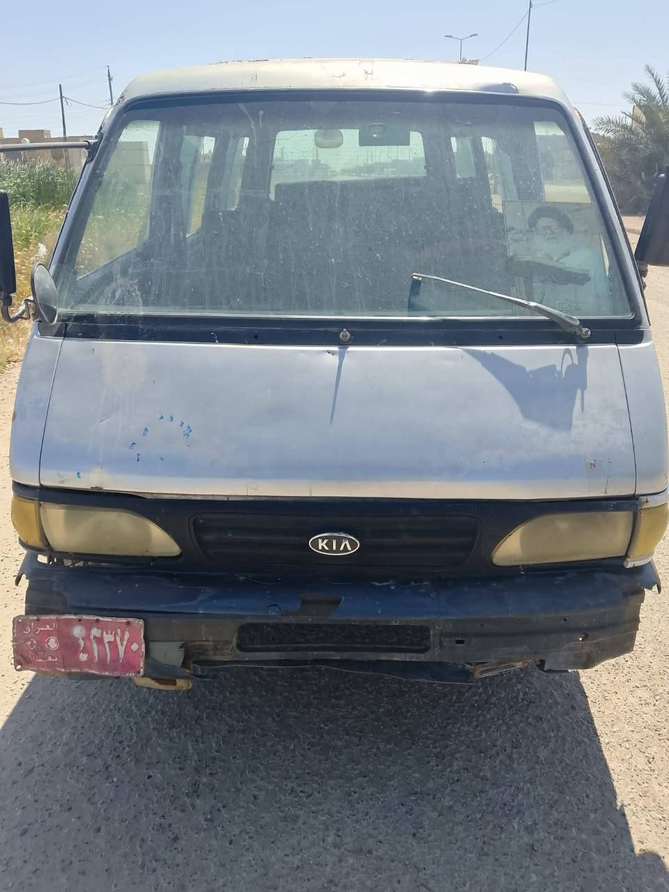 ***********  سيارة للبيع ب 12 ورقة وبيه مجال مكان بغداد
